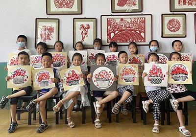 儿童画中级班（周六14:00-15:30）